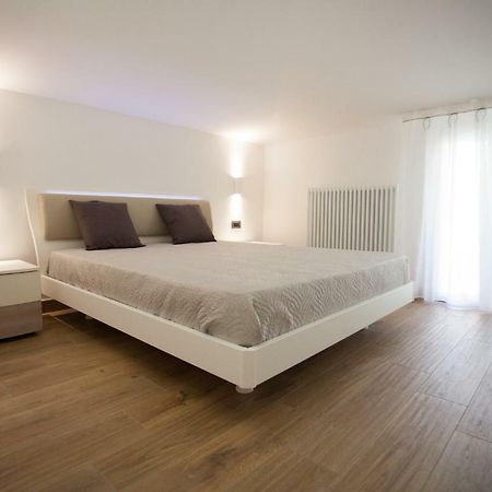 Residence Torino Chioggia Bagian luar foto